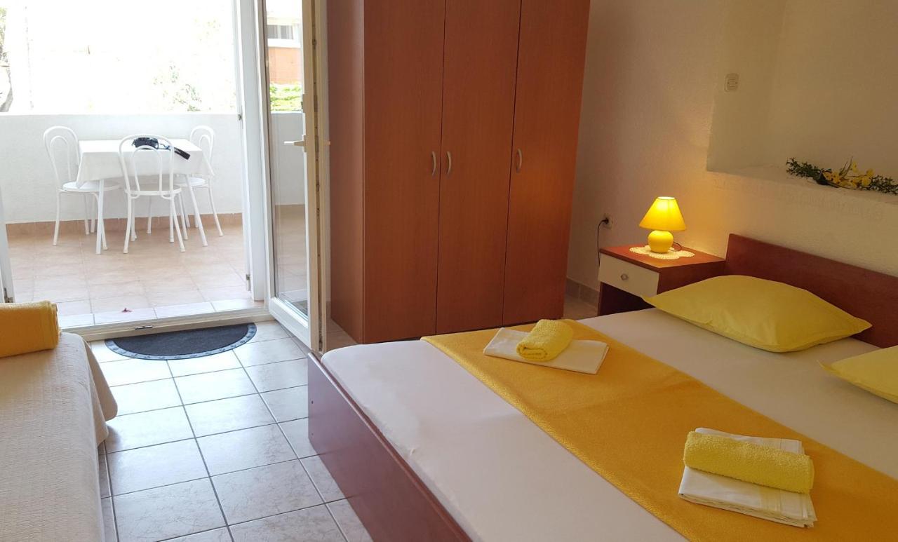 Apartments With A Parking Space Gradac, Makarska - 11332 Carnac Ngoại thất bức ảnh