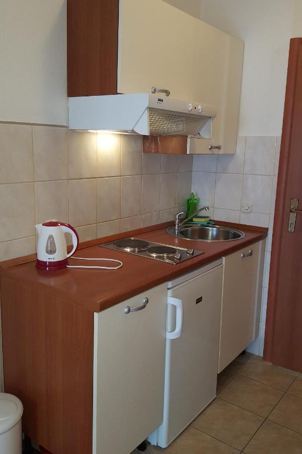 Apartments With A Parking Space Gradac, Makarska - 11332 Carnac Ngoại thất bức ảnh