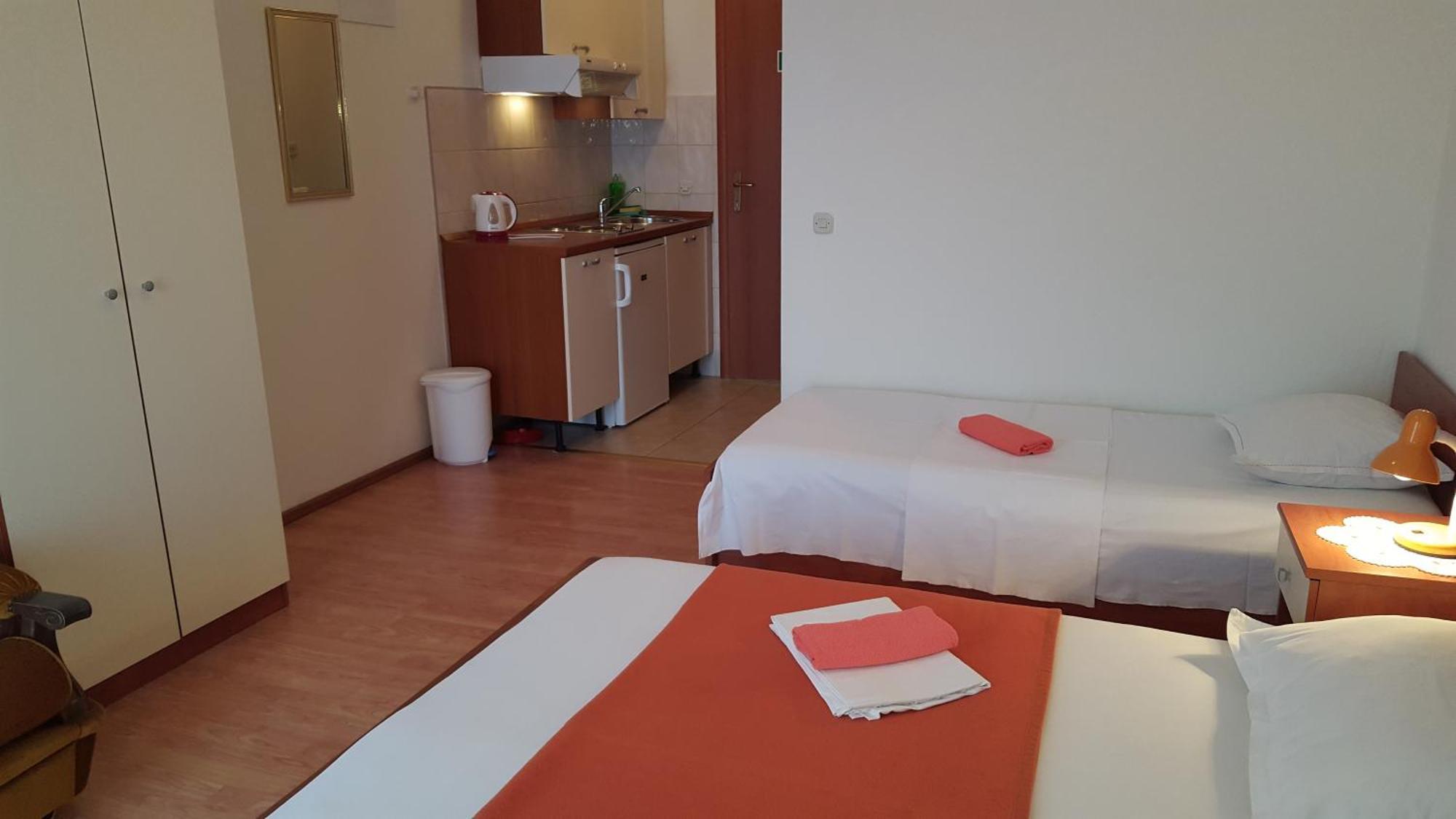 Apartments With A Parking Space Gradac, Makarska - 11332 Carnac Phòng bức ảnh